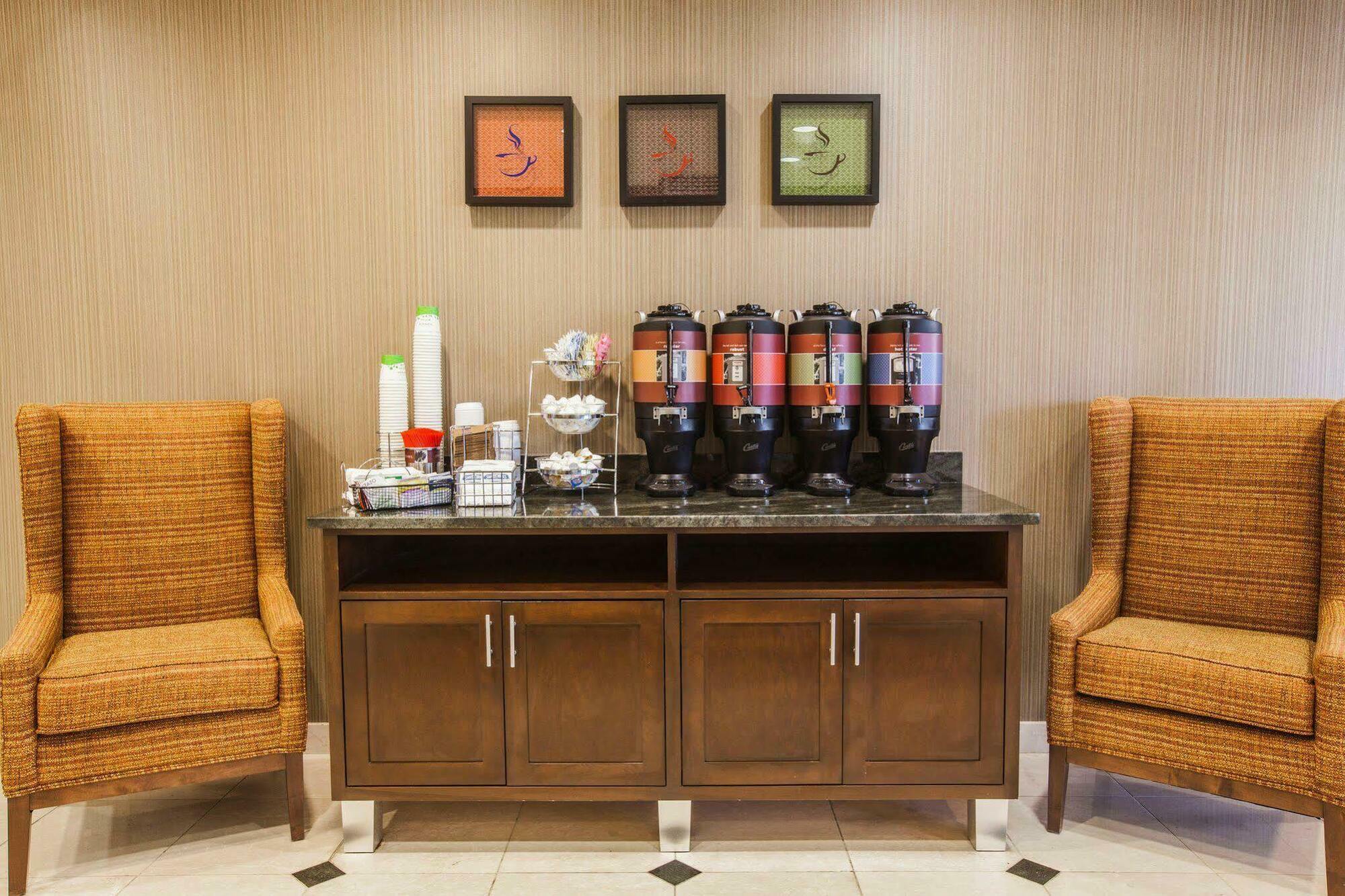 נורת' צ'רלסטון Hampton Inn Charleston North מראה חיצוני תמונה